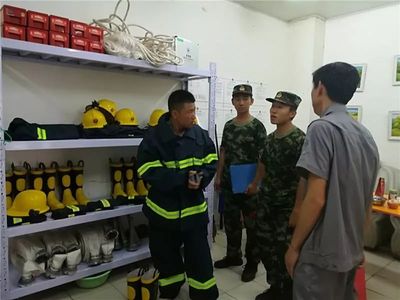 西区消防支队深入海燕公寓开展消防安全专项检查